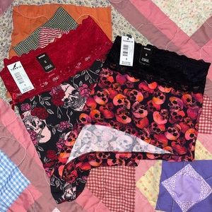 TORRID 0X 0 L 12 WIDE LACE TRIM BOYSHORT SKULL PANTY 2 PAIR BUNDLE NWT
